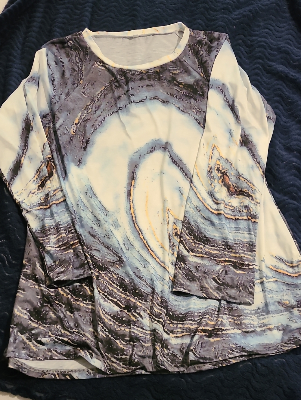Women's Long Sleeve Tunic Marble-Print Top in Blue and White Sz L